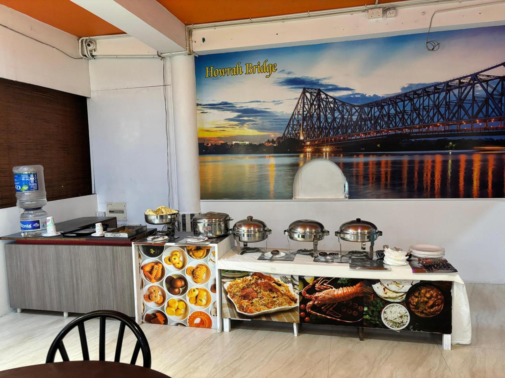 The Tamarind Tree Hotel & Restaurant Shadipur Exteriör bild