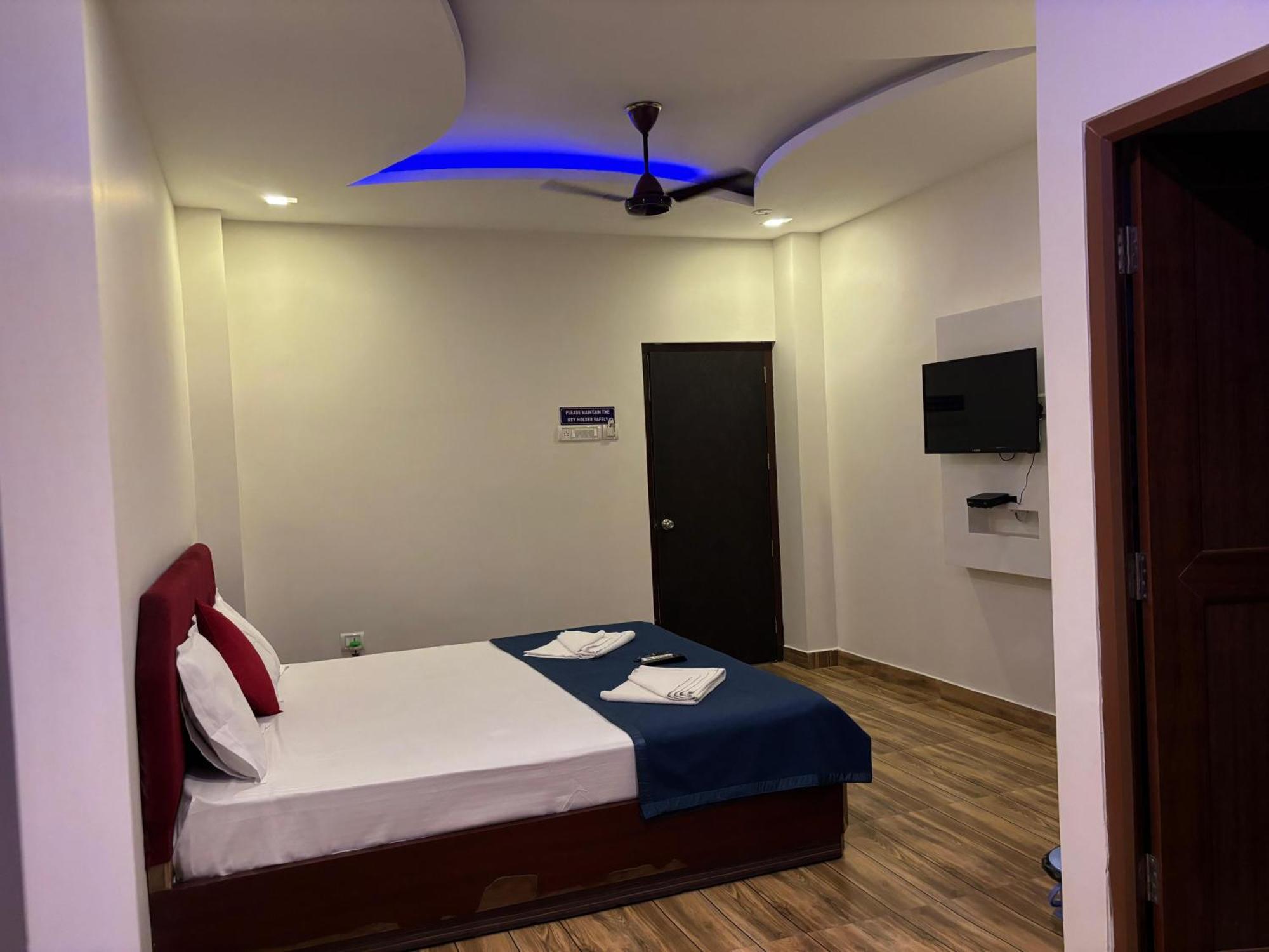 The Tamarind Tree Hotel & Restaurant Shadipur Exteriör bild