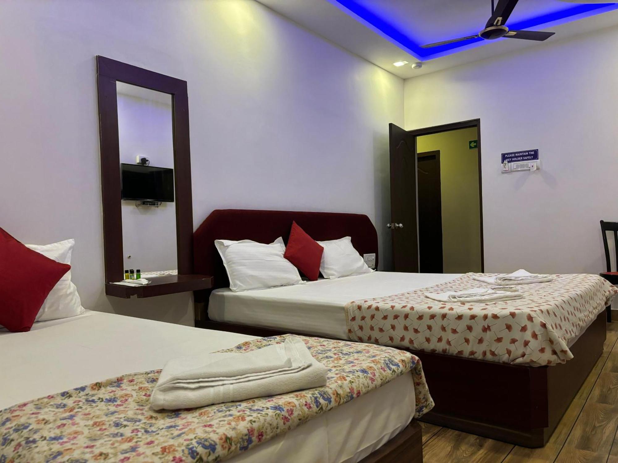 The Tamarind Tree Hotel & Restaurant Shadipur Exteriör bild